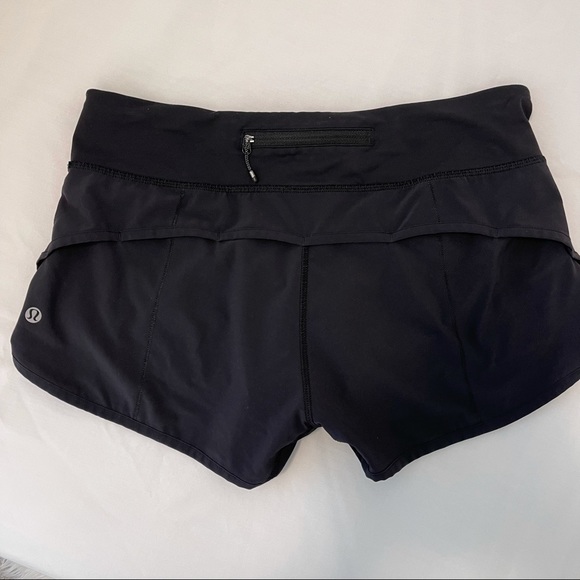 LULU LEMON Shorts - Picture 2 of 5